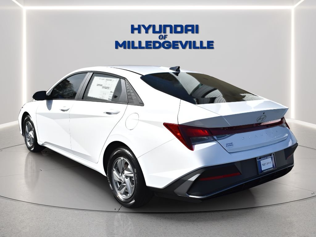 New 2026 Serenity White Hyundai SE image 31