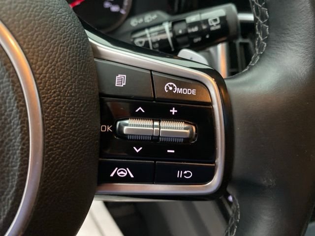 Used 2022 Black Kia S image 22