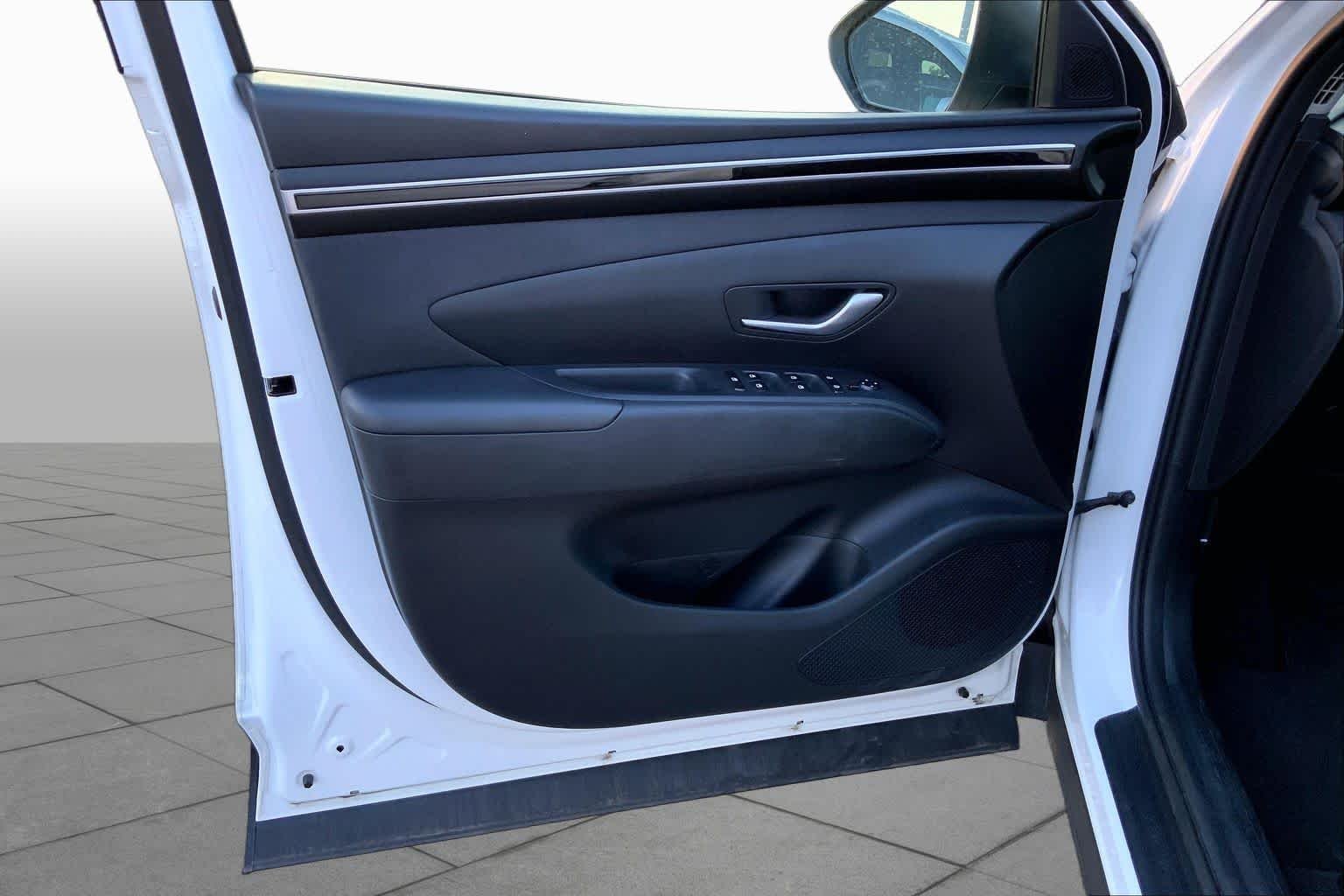Used 2023 Serenity White Pearl Hyundai SEL image 37