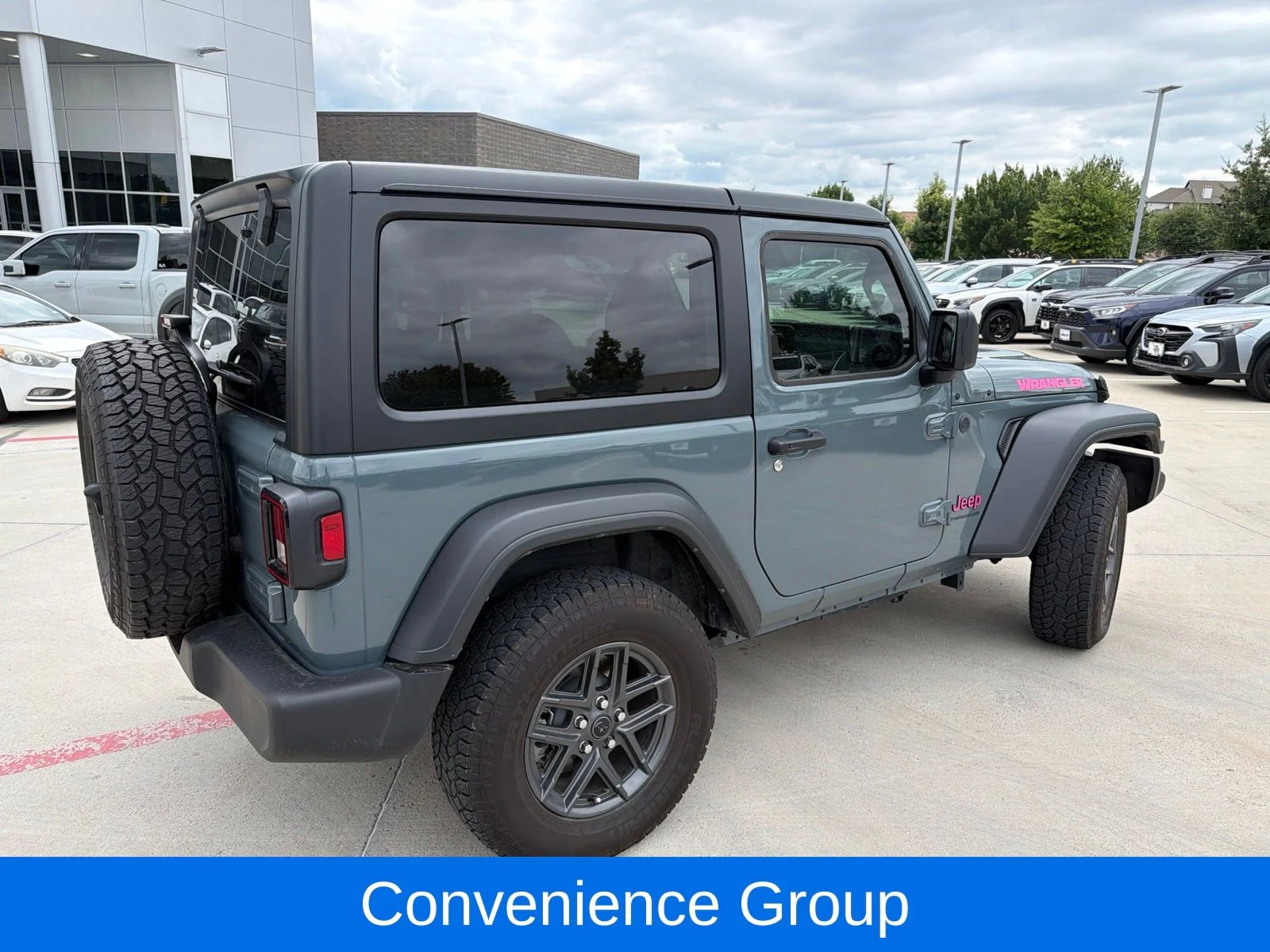 Used 2024 Gray Jeep Sport S image 4