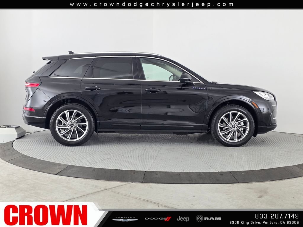 Used 2024 Black Lincoln Grand Touring image 8