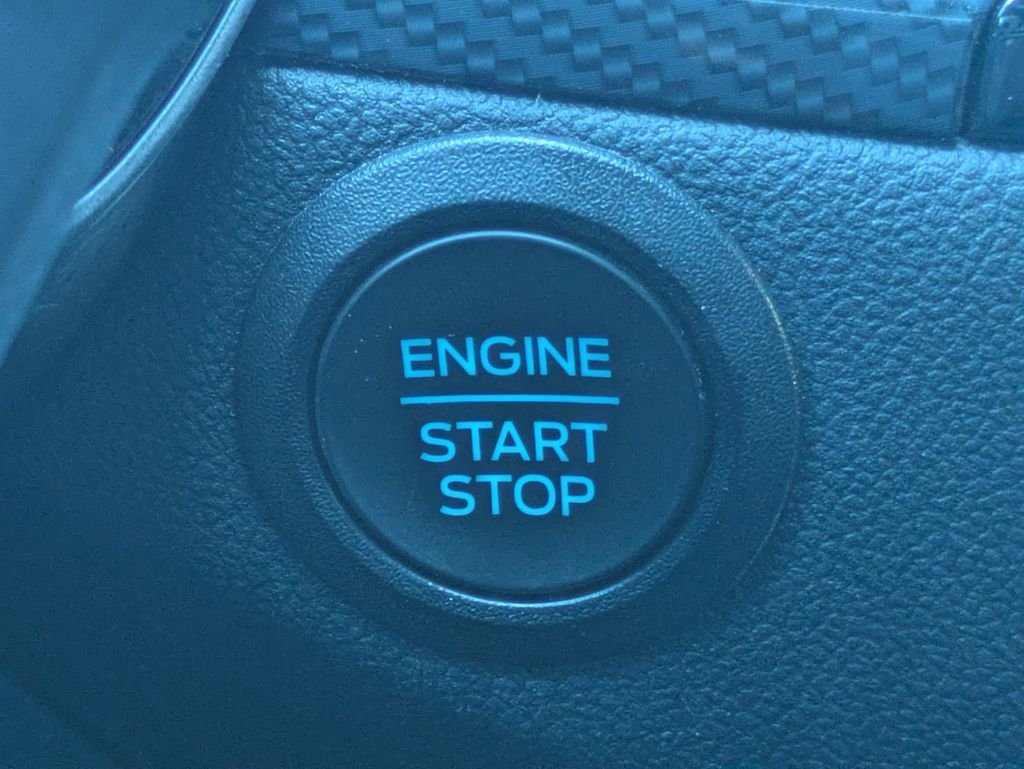 Used 2024 Gray Ford ST-Line image 31