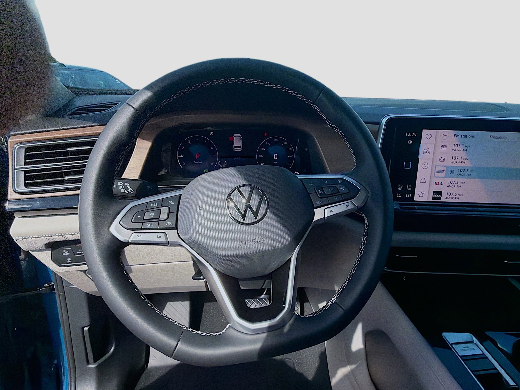 2026 Volkswagen Atlas SE w/Tech - Photo 10
