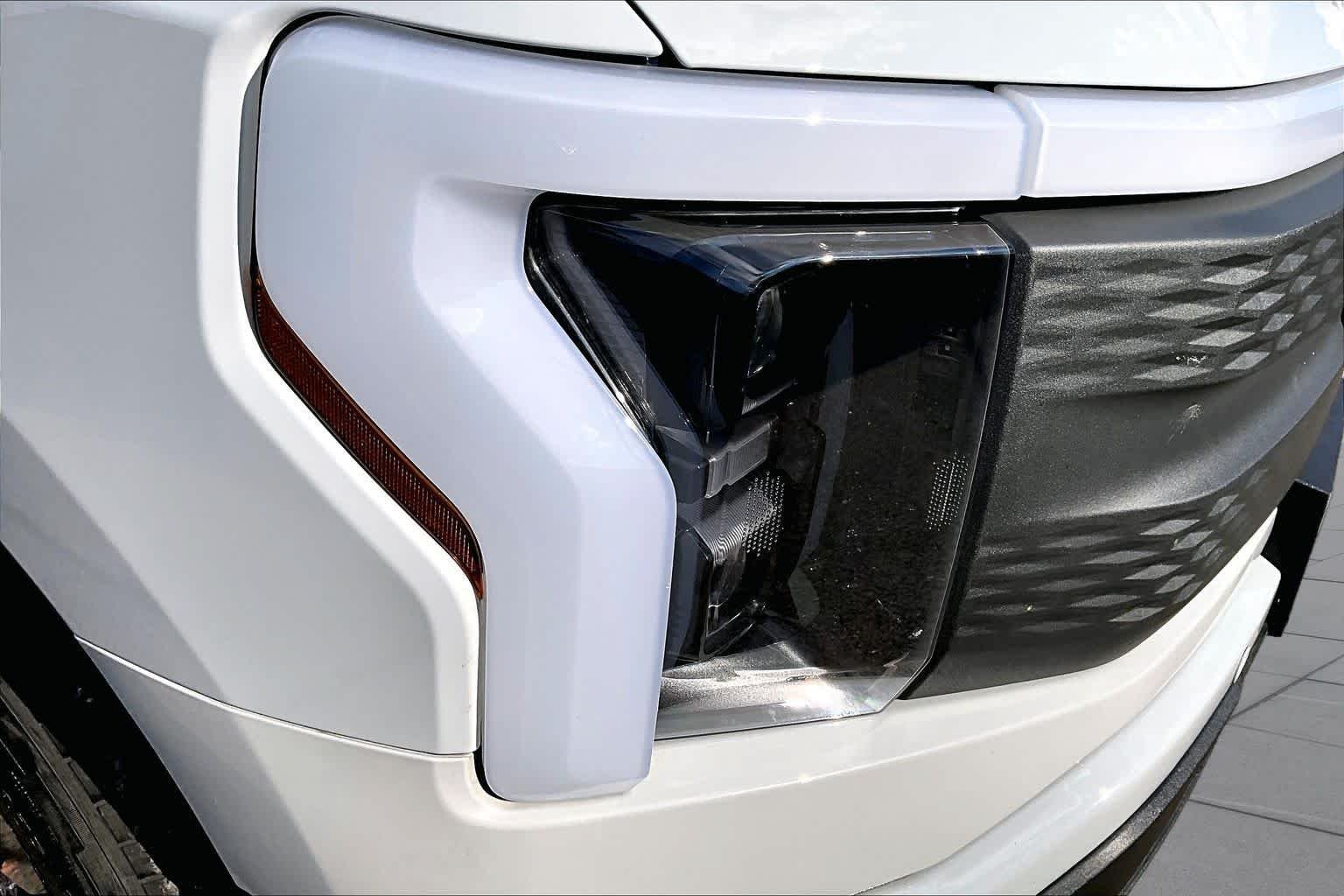 Used 2024 Avalanche Ford Flash image 26