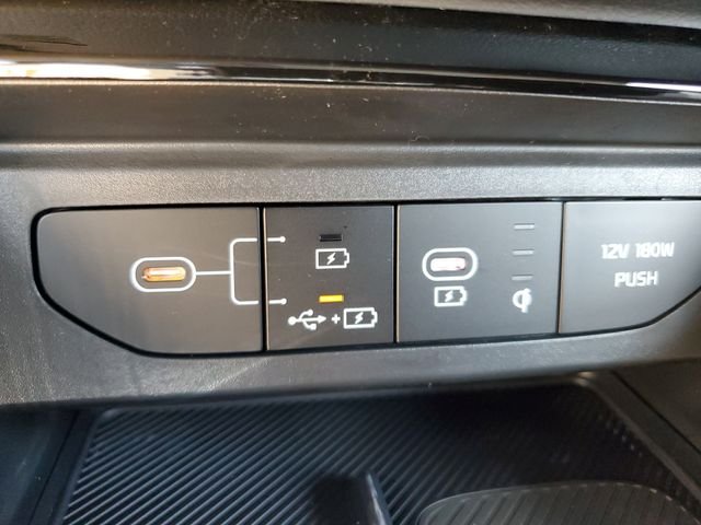2025 Kia K5 EX - Photo 32