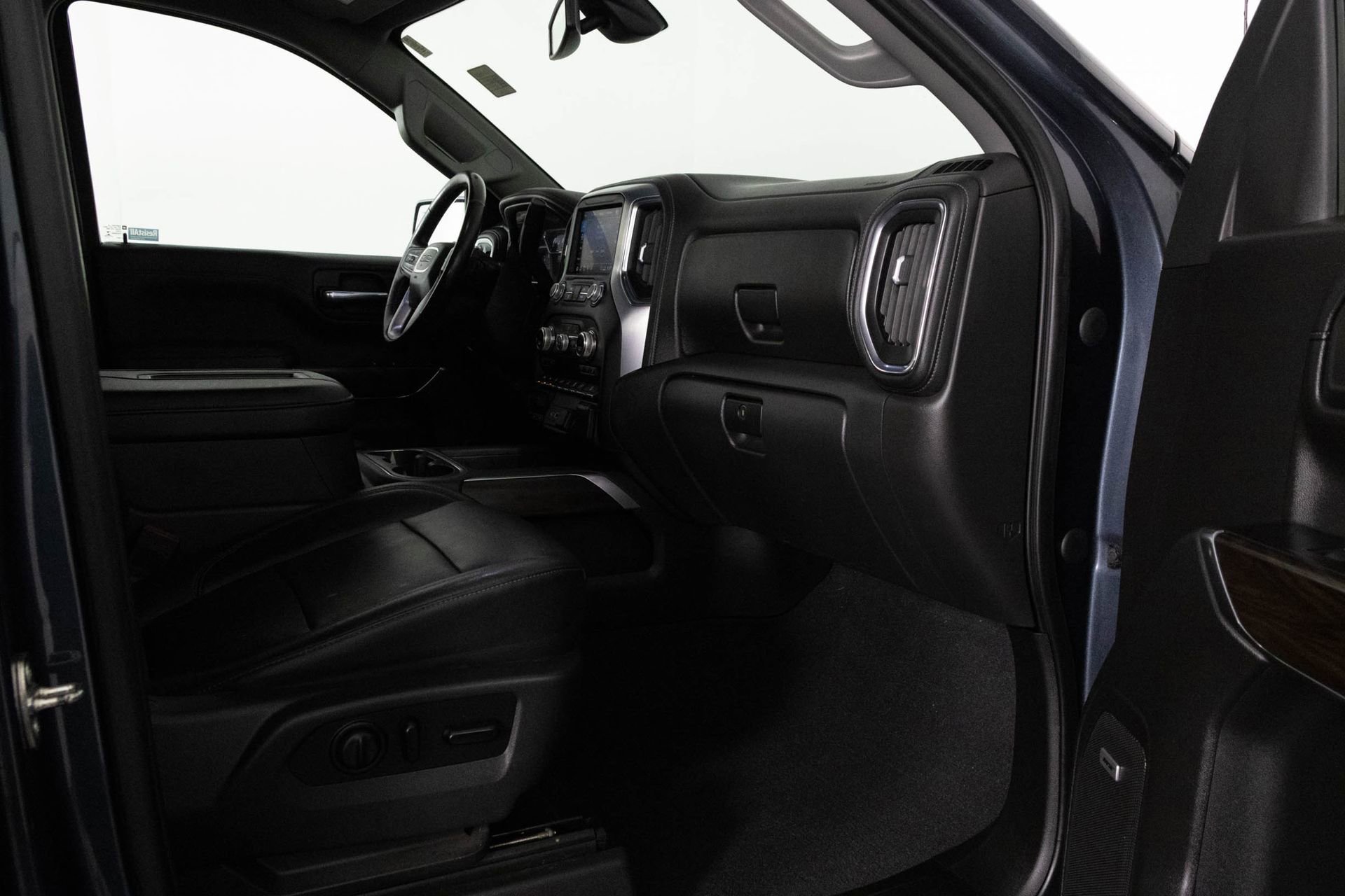 2020 GMC SIERRA - Image 35