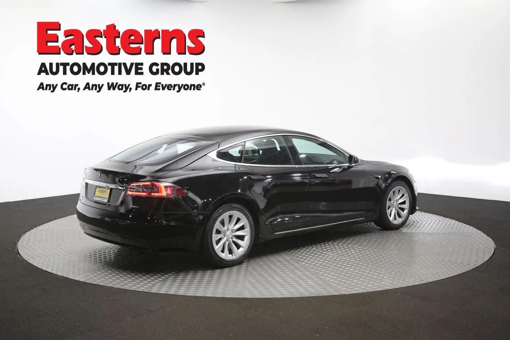 Used 2018 Black Tesla 75D image 39