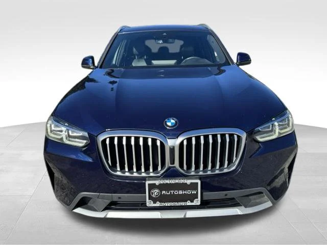Used 2023 Blue BMW xDrive30i image 2