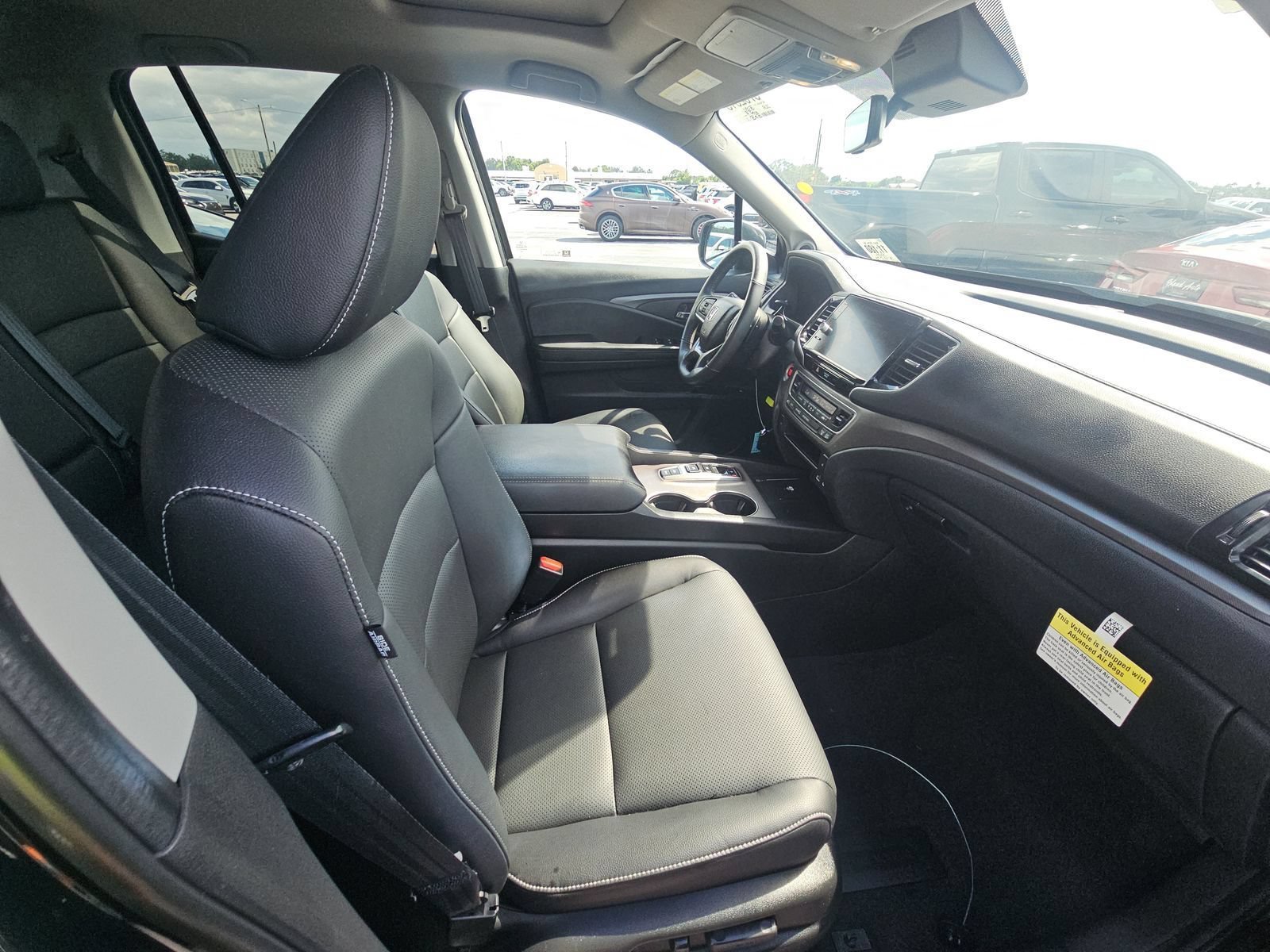Certified Used 2025 Crystal Black Pearl Honda RTL image 11