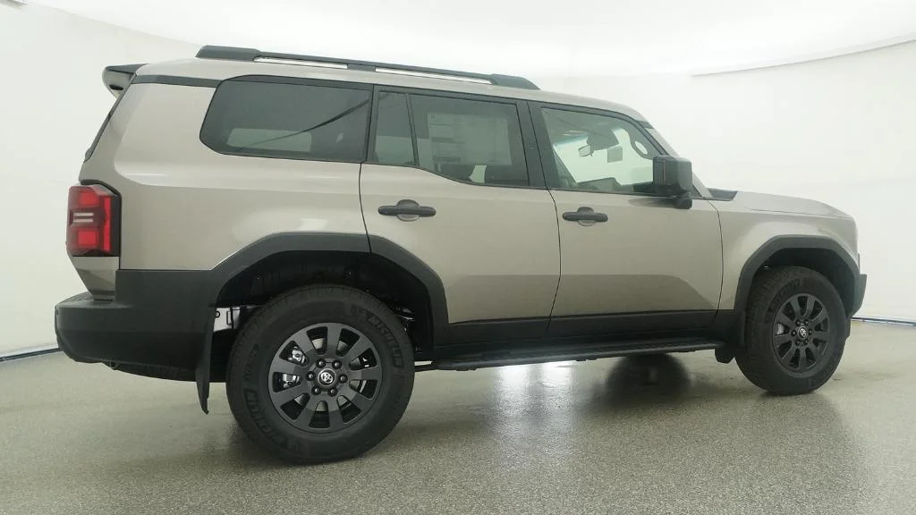New 2027 Meteor Shower Toyota Land Cruiser image 3