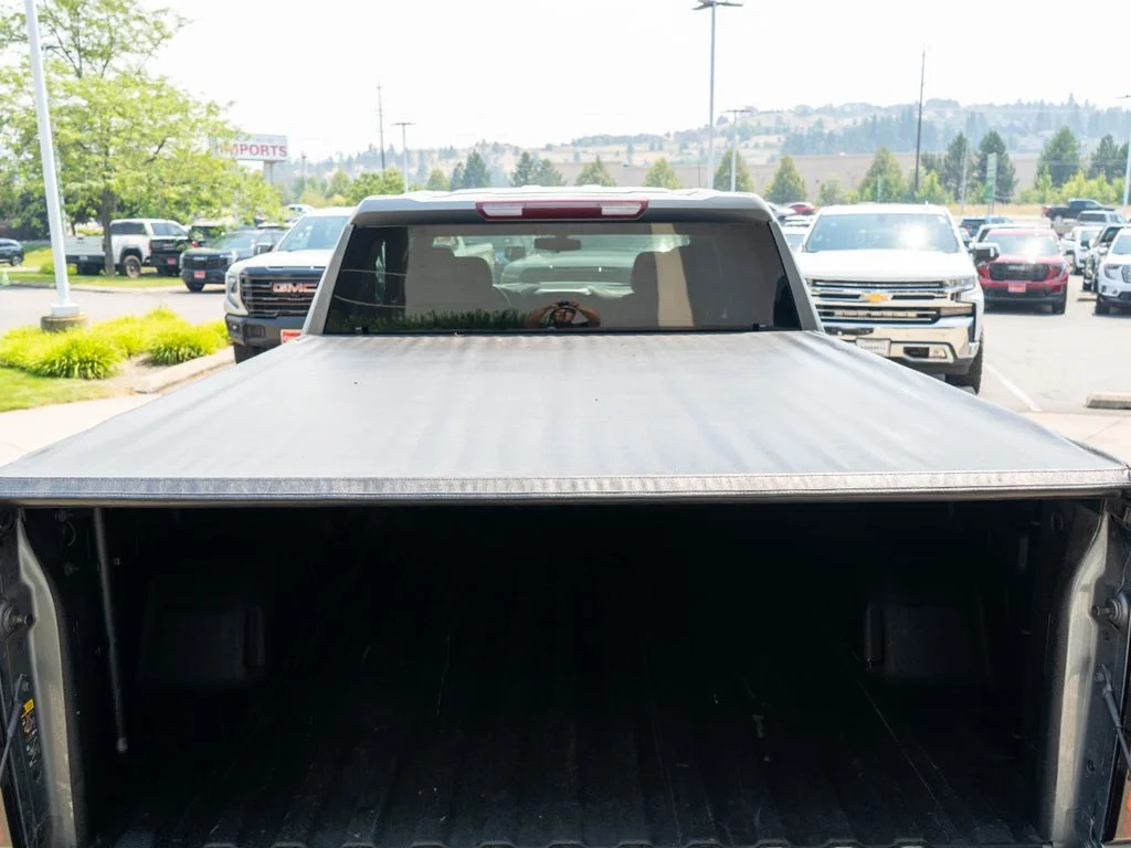 Used 2022 Gray GMC Elevation image 34