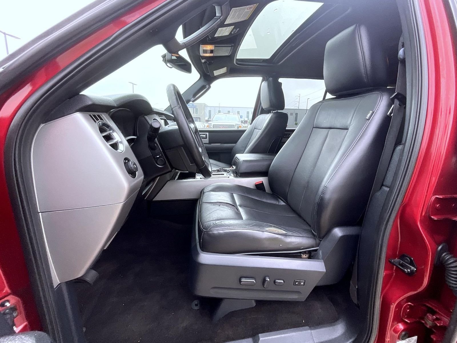 Used 2015 Red Ford Limited image 11