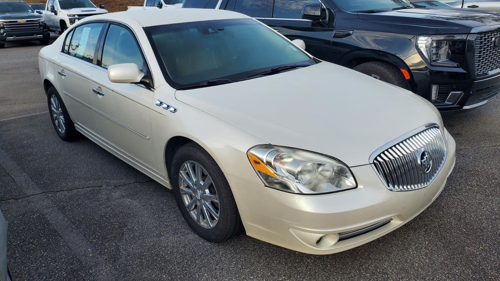 Used 2011 Buick Lucerne CXL Premium with VIN 1G4HJ5EM1BU140400 for sale in Hickory, NC