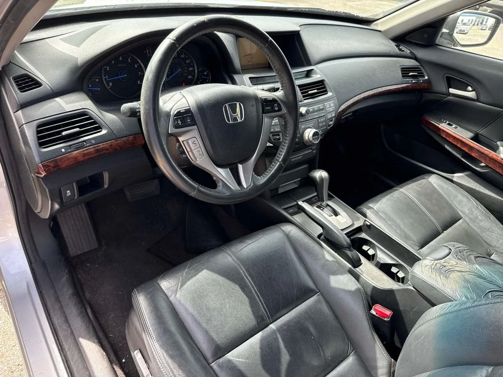 Used 2012 Silver Honda EX-L image 20