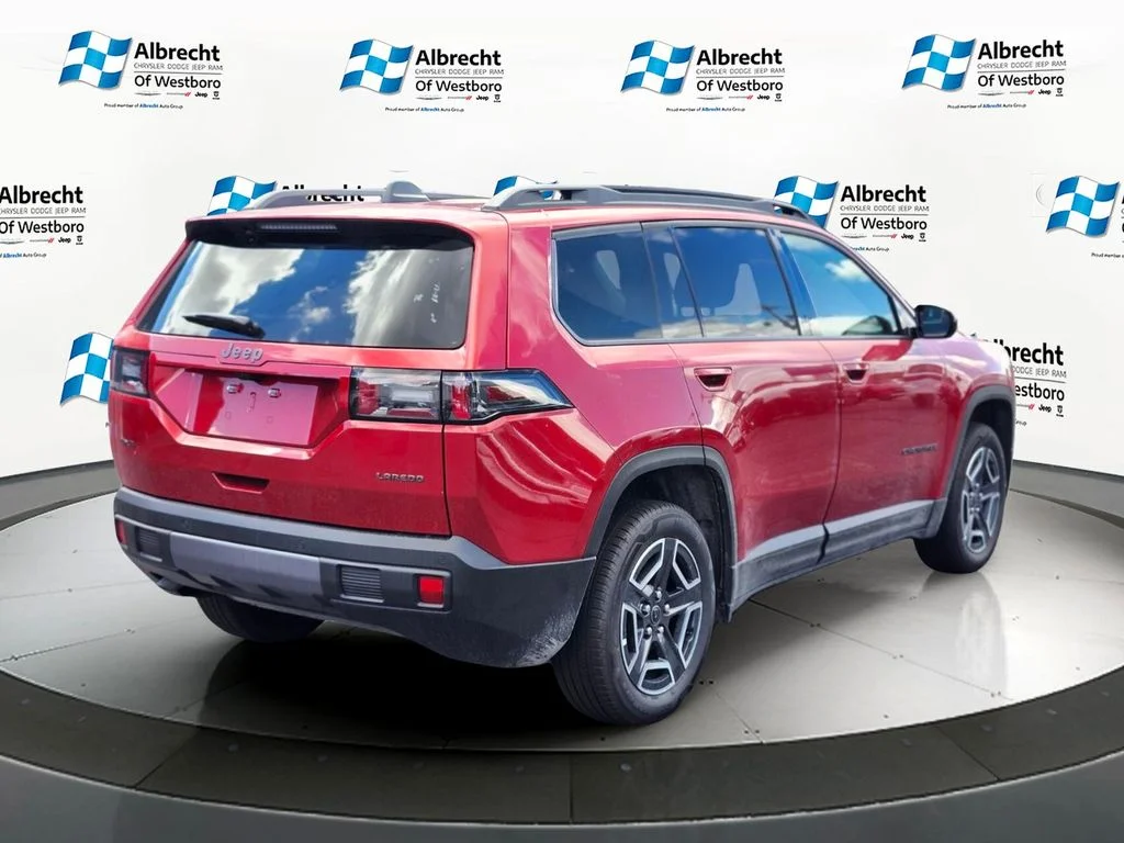 New 2026 Red Hot Pearl-Coat Exterior Paint Jeep Laredo image 5