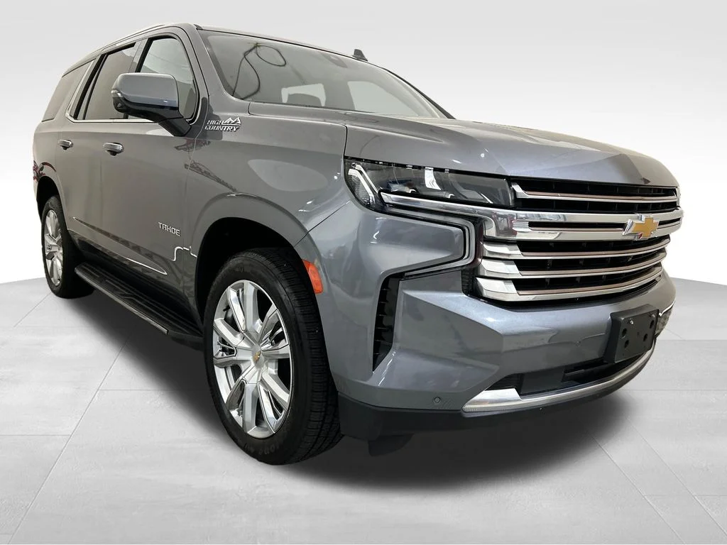 Used 2021 Gray Chevrolet High Country image 7