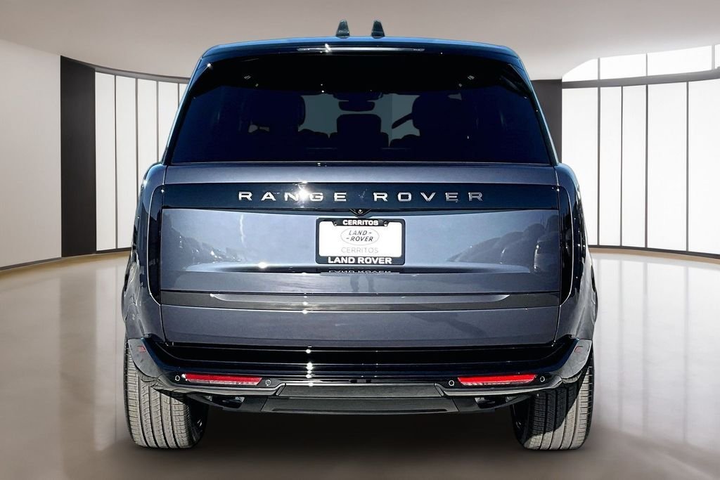 New 2026 Varesine Blue LAND ROVER SE 7 Seats image 4