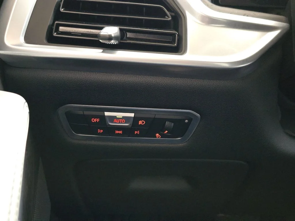 Used 2023 Skyscraper Gray Metallic BMW xDrive40i image 27