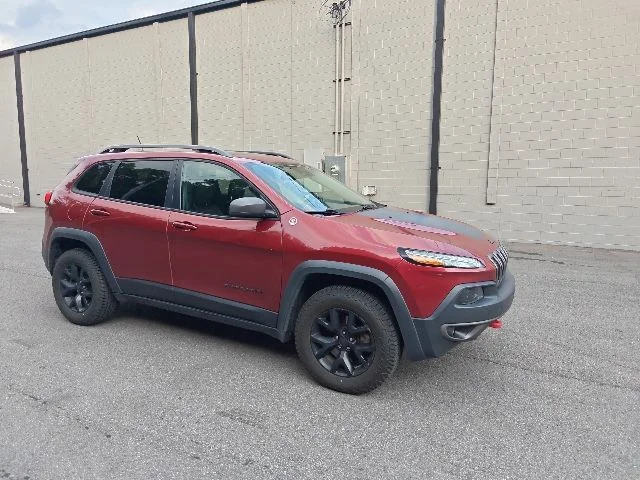 Used 2017 Red Jeep Trailhawk image 1