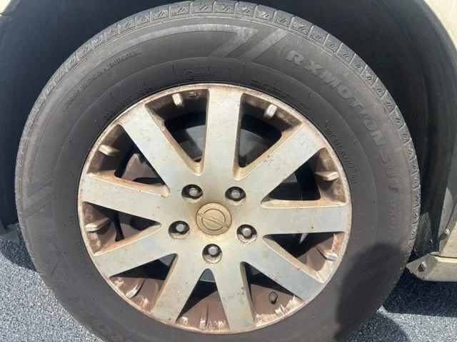 Used 2013 Beige Chrysler Touring image 12