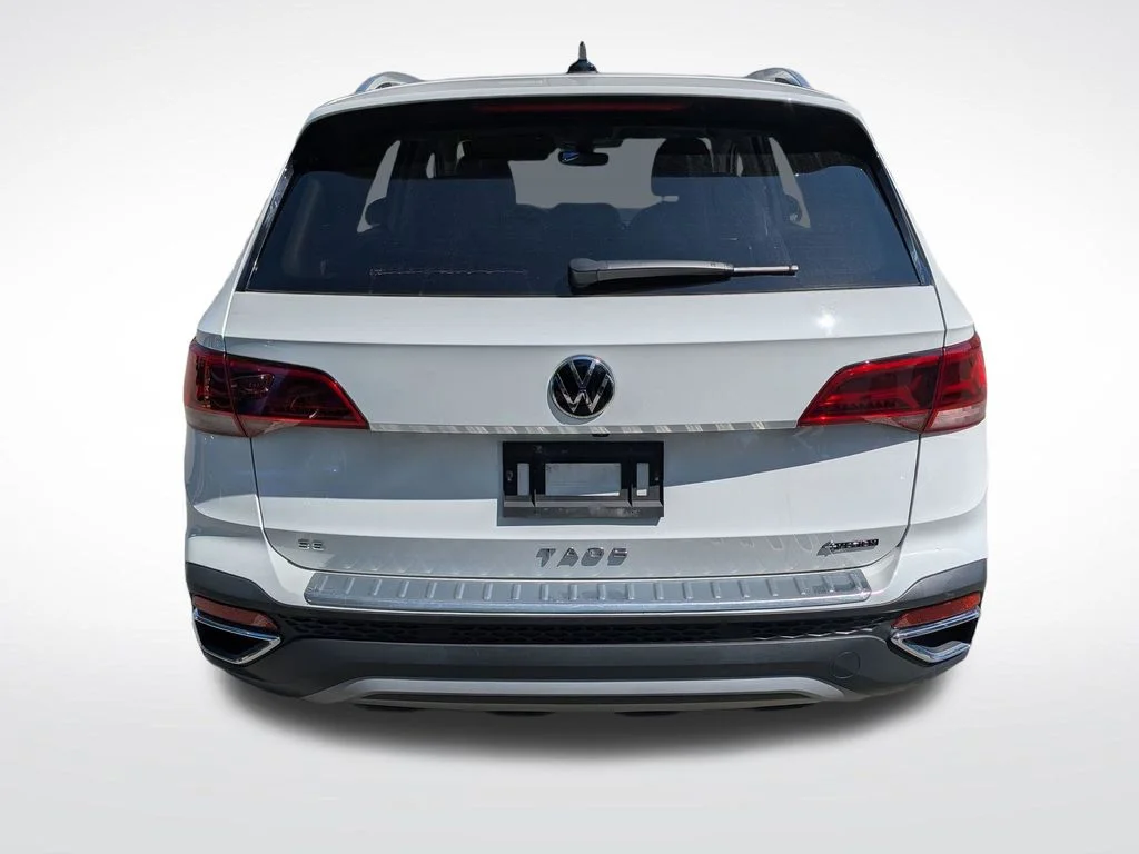 Used 2023 White Volkswagen 1.5T SE image 5