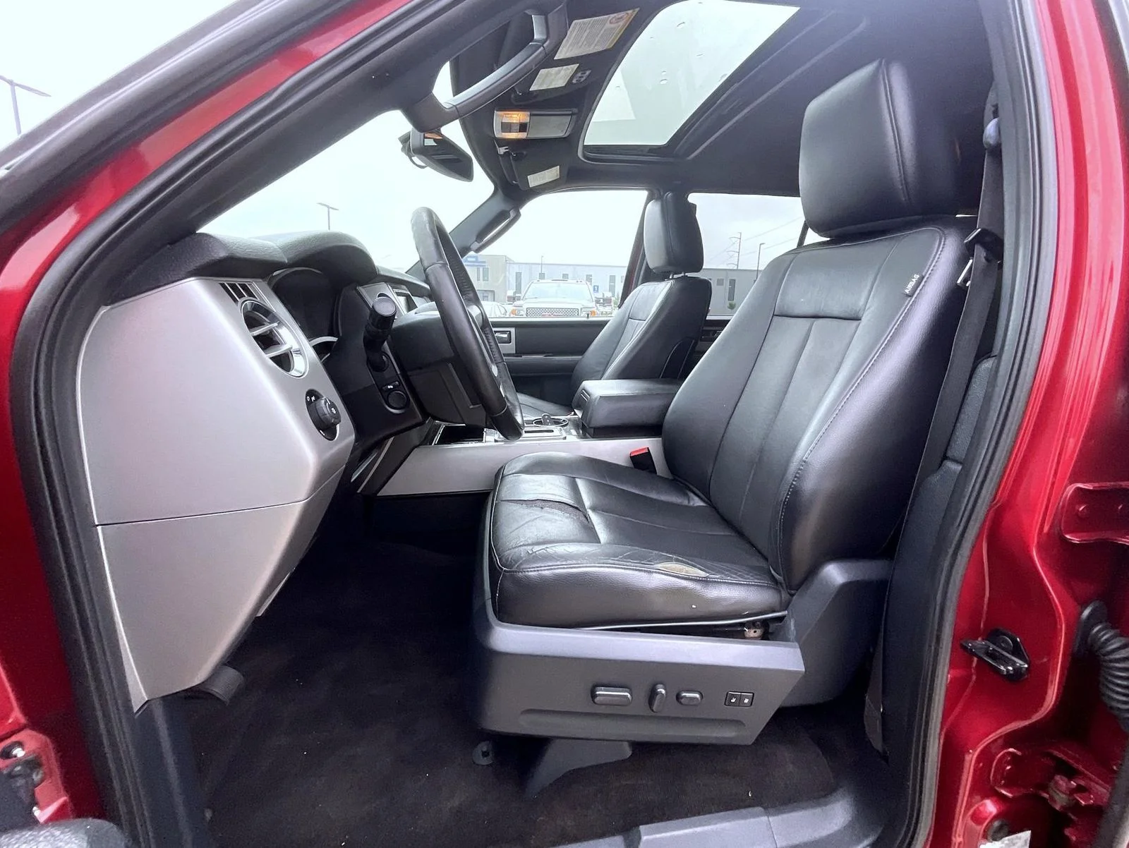 Used 2015 Red Ford Limited image 11