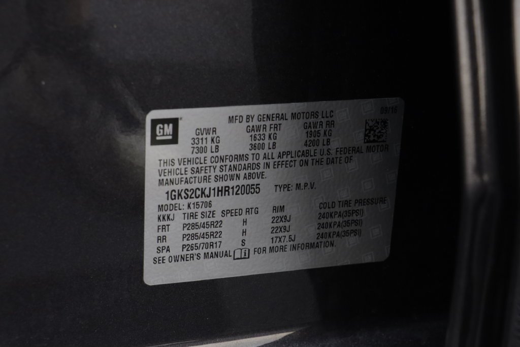 Used 2017 Silver GMC Denali image 29