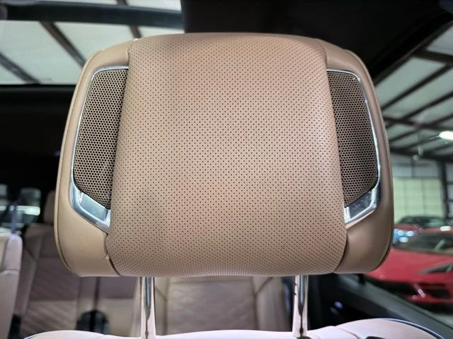Used 2022 Gray Cadillac Premium image 23