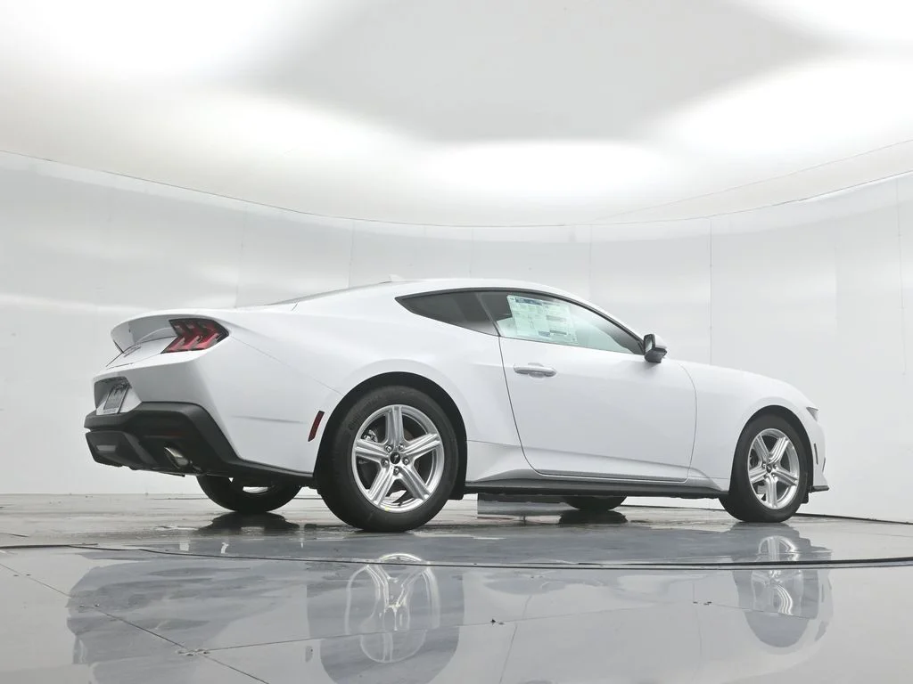 New 2026 Oxford White Ford EcoBoost image 43