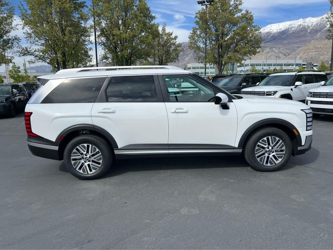 New 2026 Creamy White Pearl Hyundai SEL 8P image 6