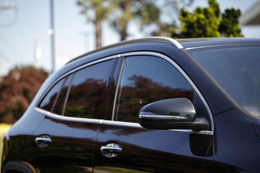 Used 2021 Cosmos Black Metallic Mercedes-Benz GLA 250 image 3