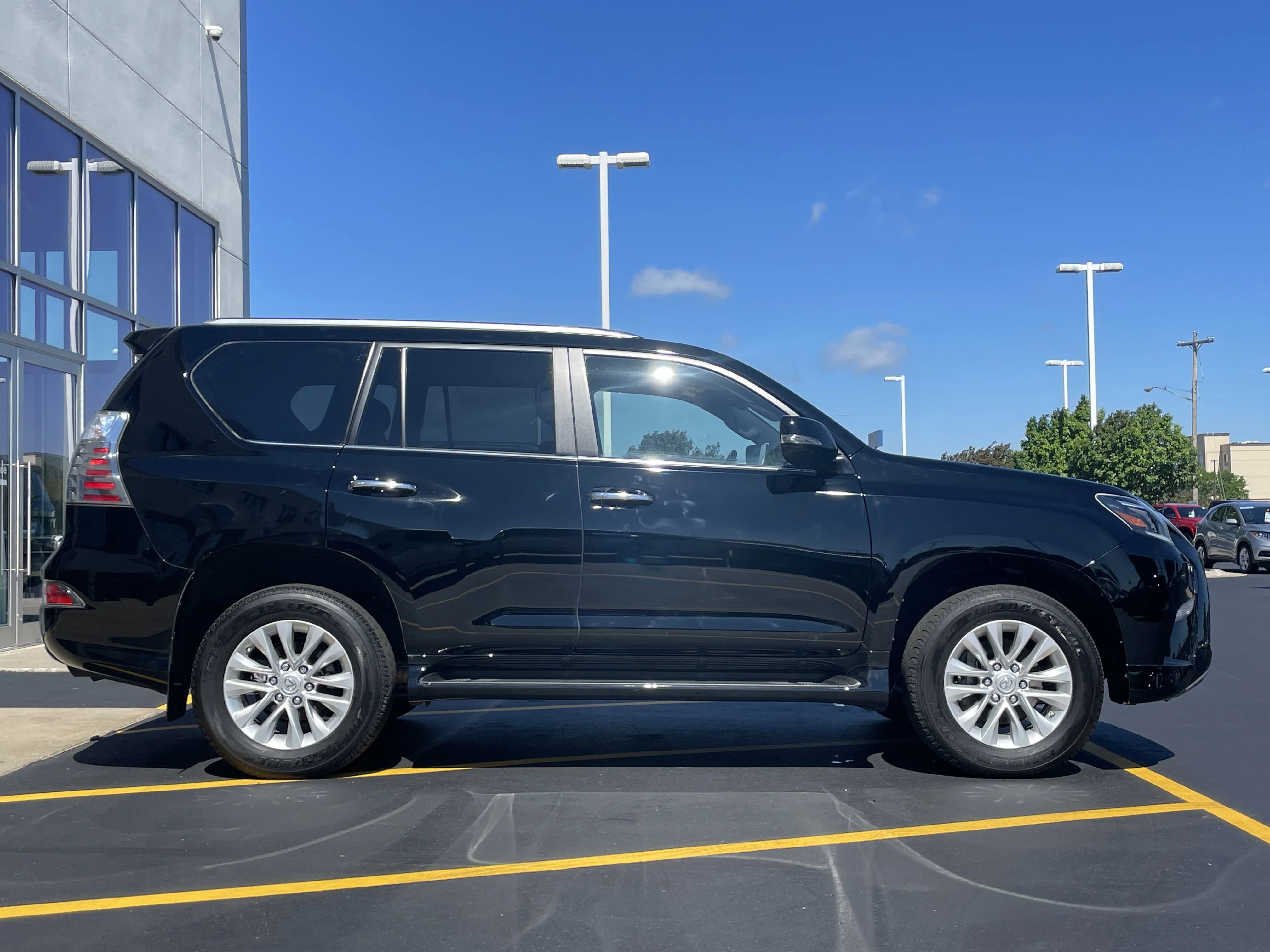 Used 2023 Onyx Black Lexus GX 460 Premium image 4
