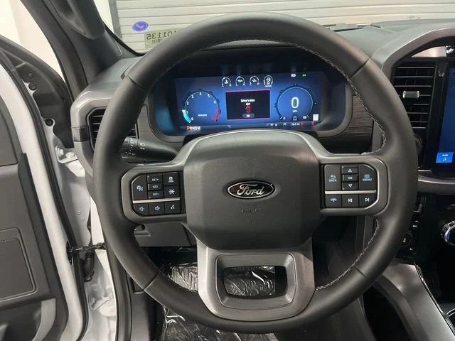 New 2026 Oxford White Ford XLT image 17