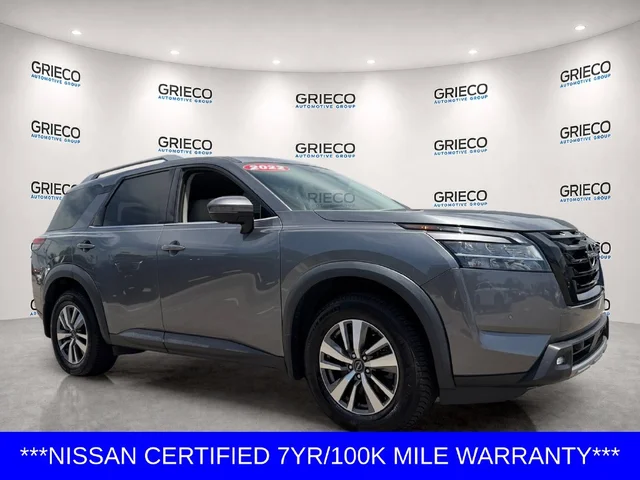 2022 Nissan Pathfinder SL