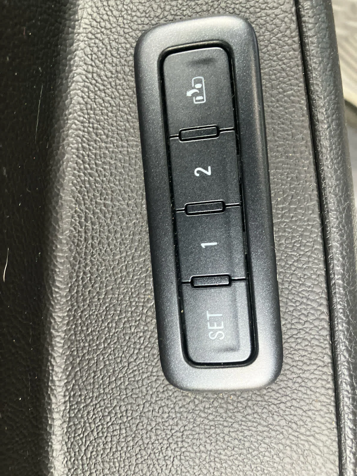 Used 2015 Black Chevrolet LTZ image 13