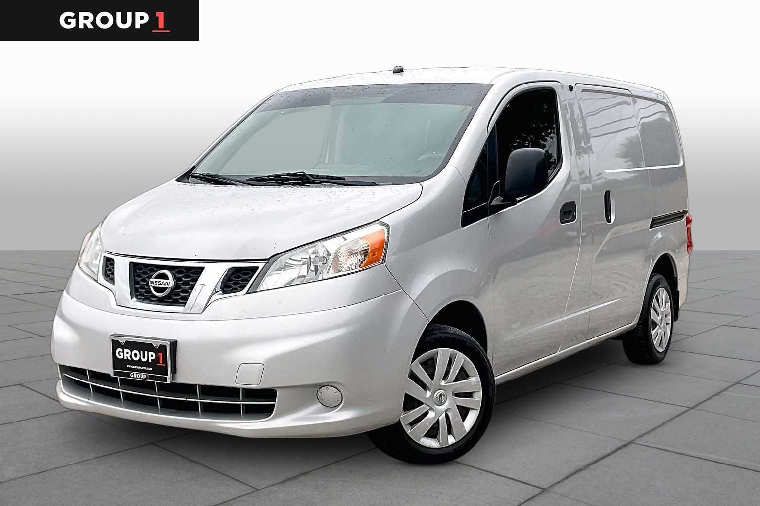2014 Nissan NV200 SV's photo
