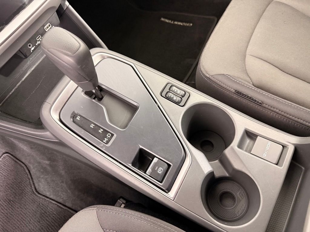 Used 2025 Crystal White Pearl Subaru Premium image 4