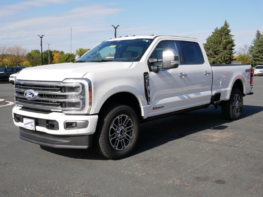 New 2027 Star White Metallic Tri-Coat Ford F-350® Platinum® image 4