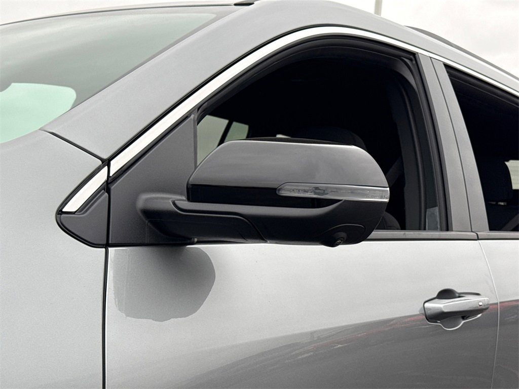 2026 GMC ACADIA - Image 11