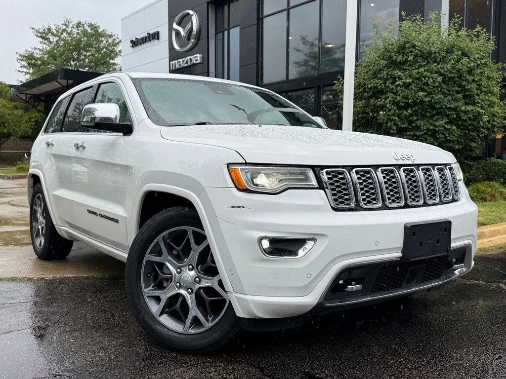 Used 2019 White Jeep Overland image 1
