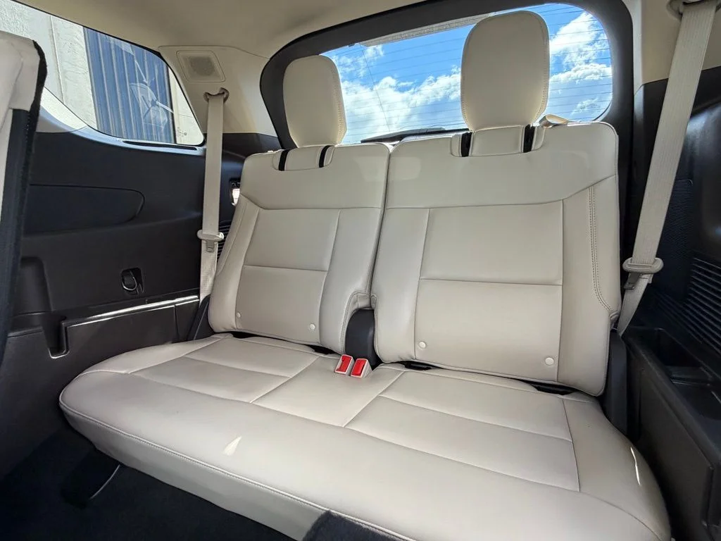Used 2023 Red Ford Platinum image 24