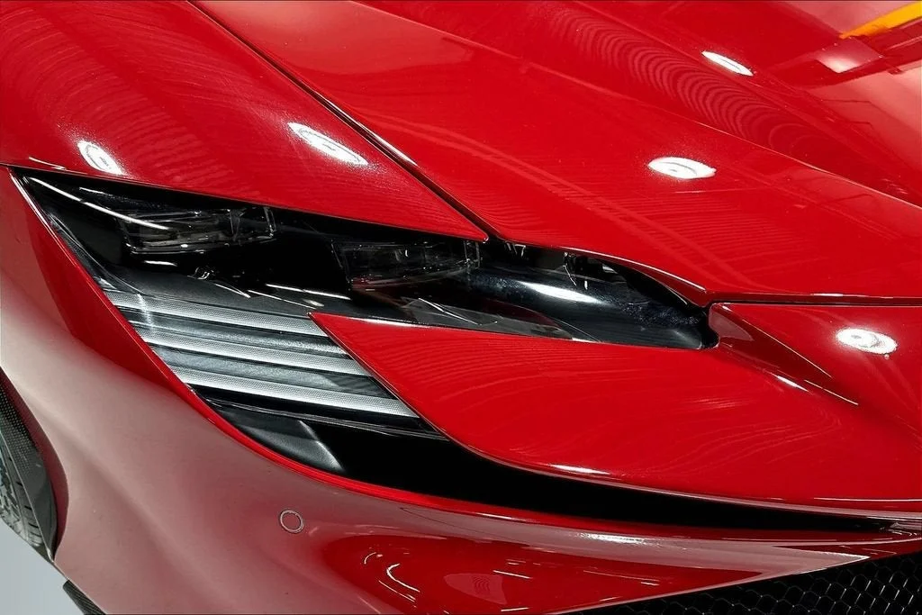 Used 2023 Rosso Mugello Ferrari  image 26