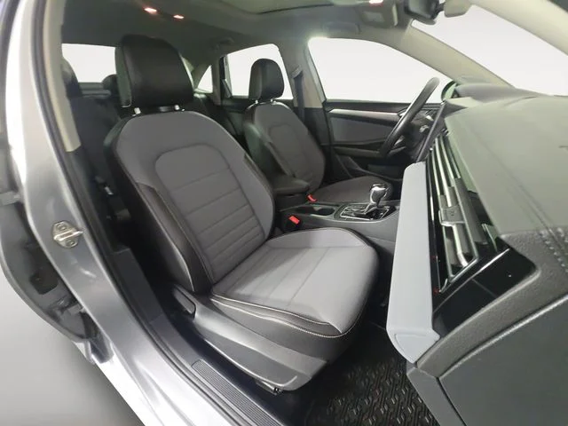 Used 2025 Silver Volkswagen 1.5T SE image 15