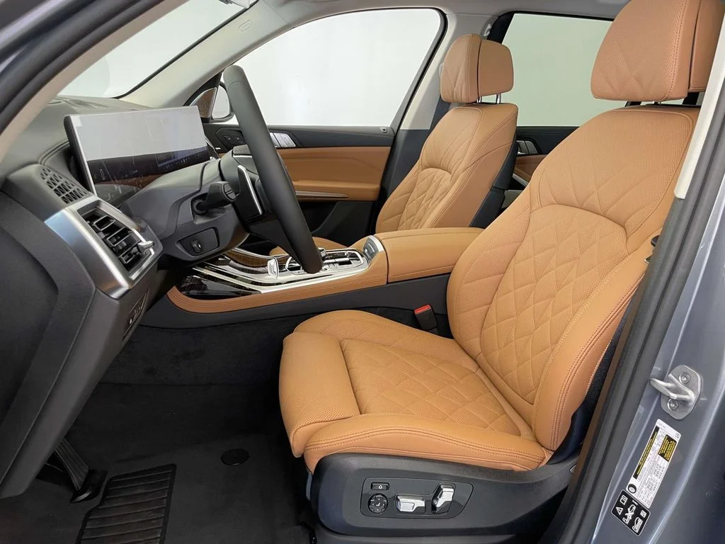 New 2027 Gray BMW xDrive40i image 13