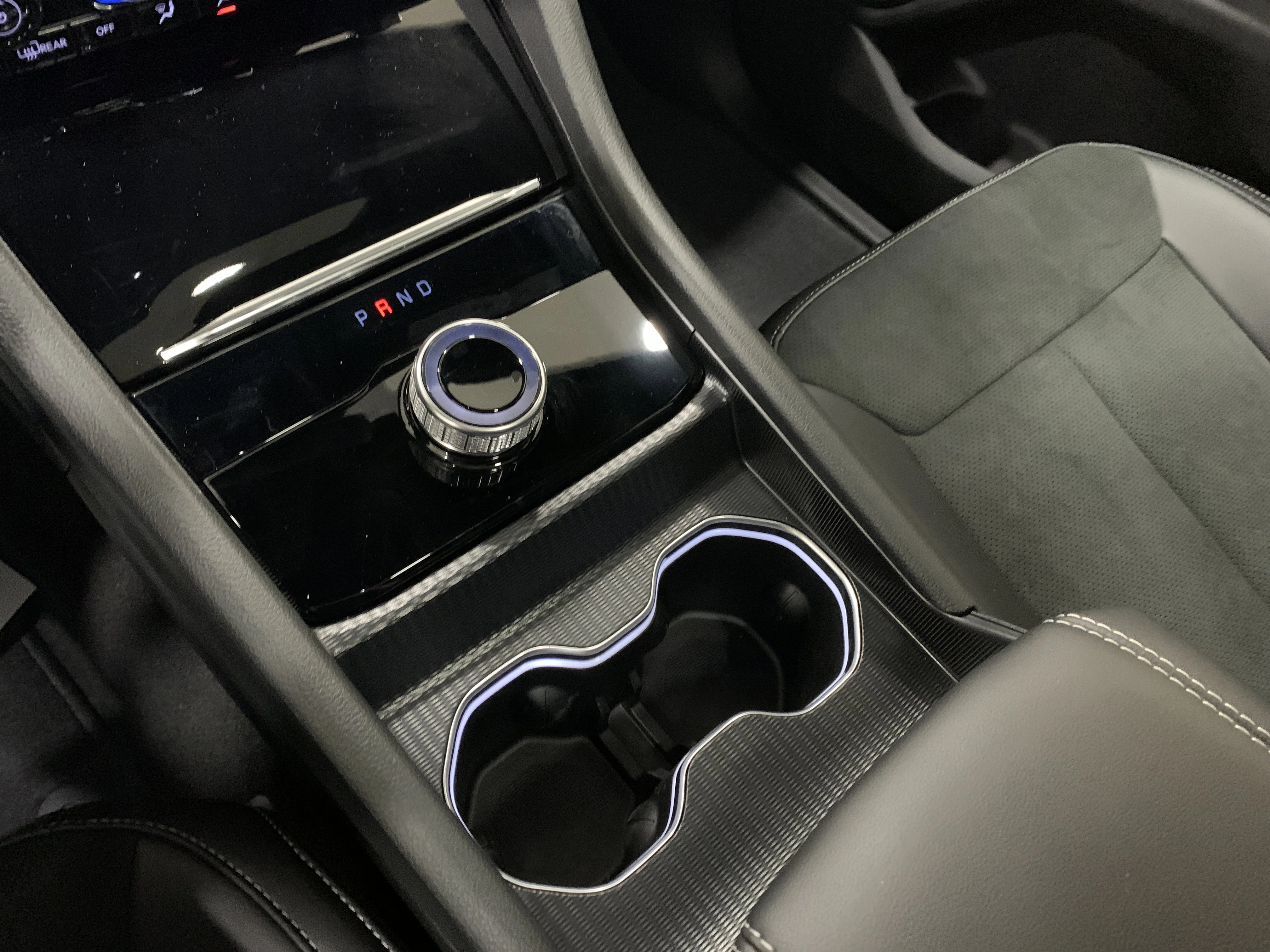 New 2025 Diamond Blk Crystal Pearl Jeep Altitude image 22