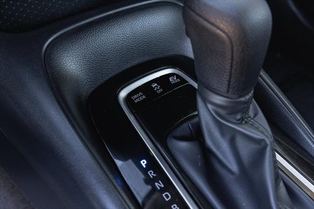 Certified Used 2026 WIND CHILL PEARL Toyota  image 19