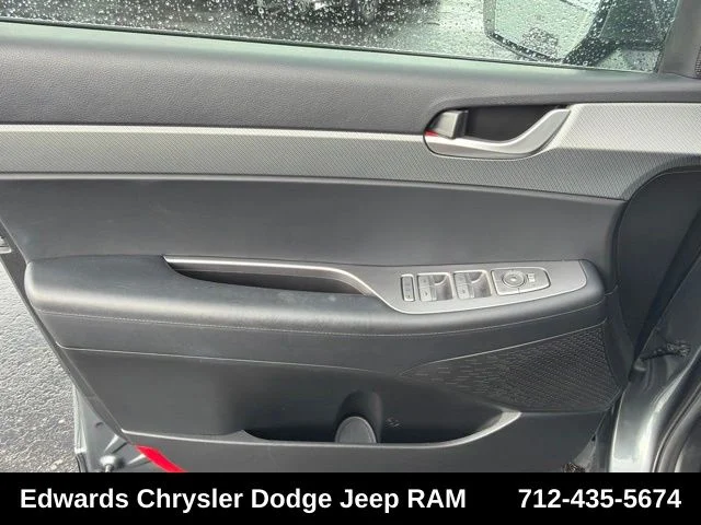 Used 2024 Gray Hyundai SEL image 12