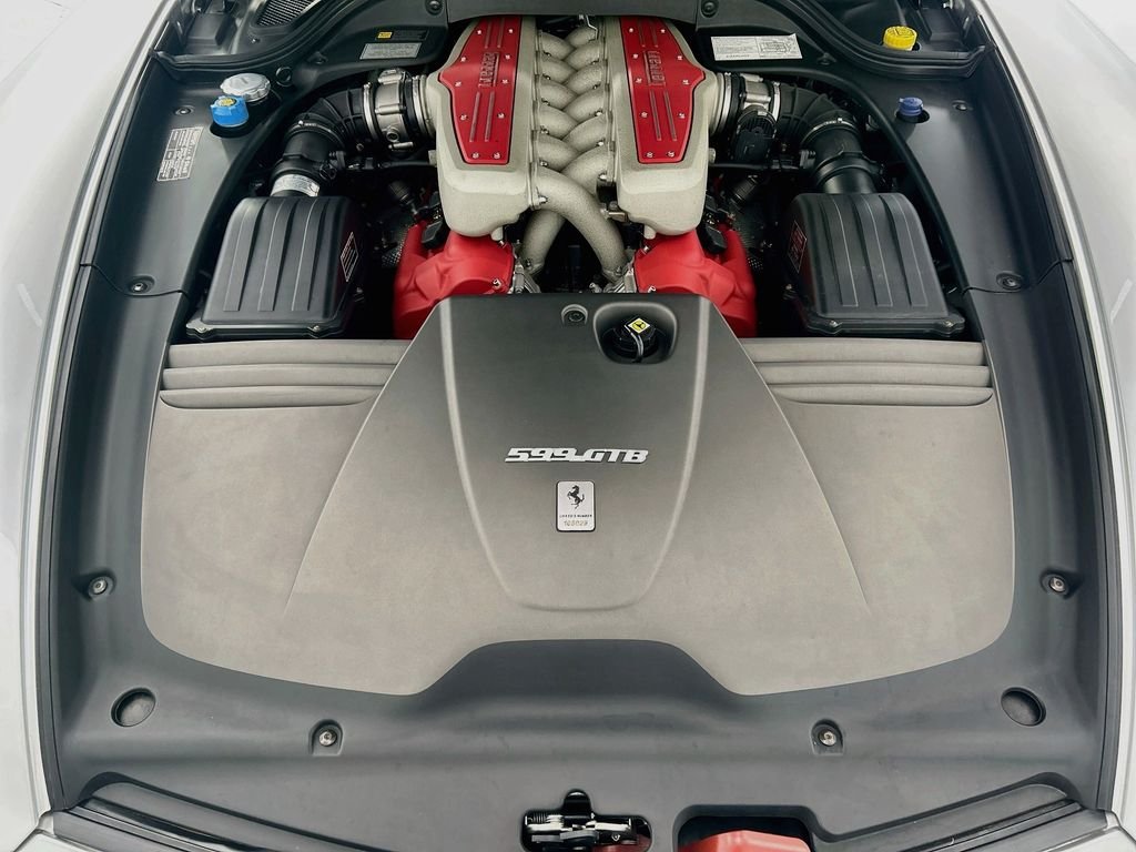 Used 2009  Ferrari  image 22