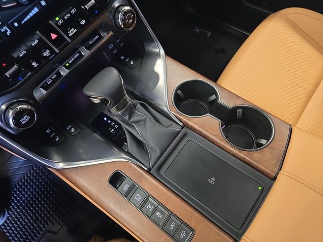 Used 2026 White Lexus 600 Luxury image 29