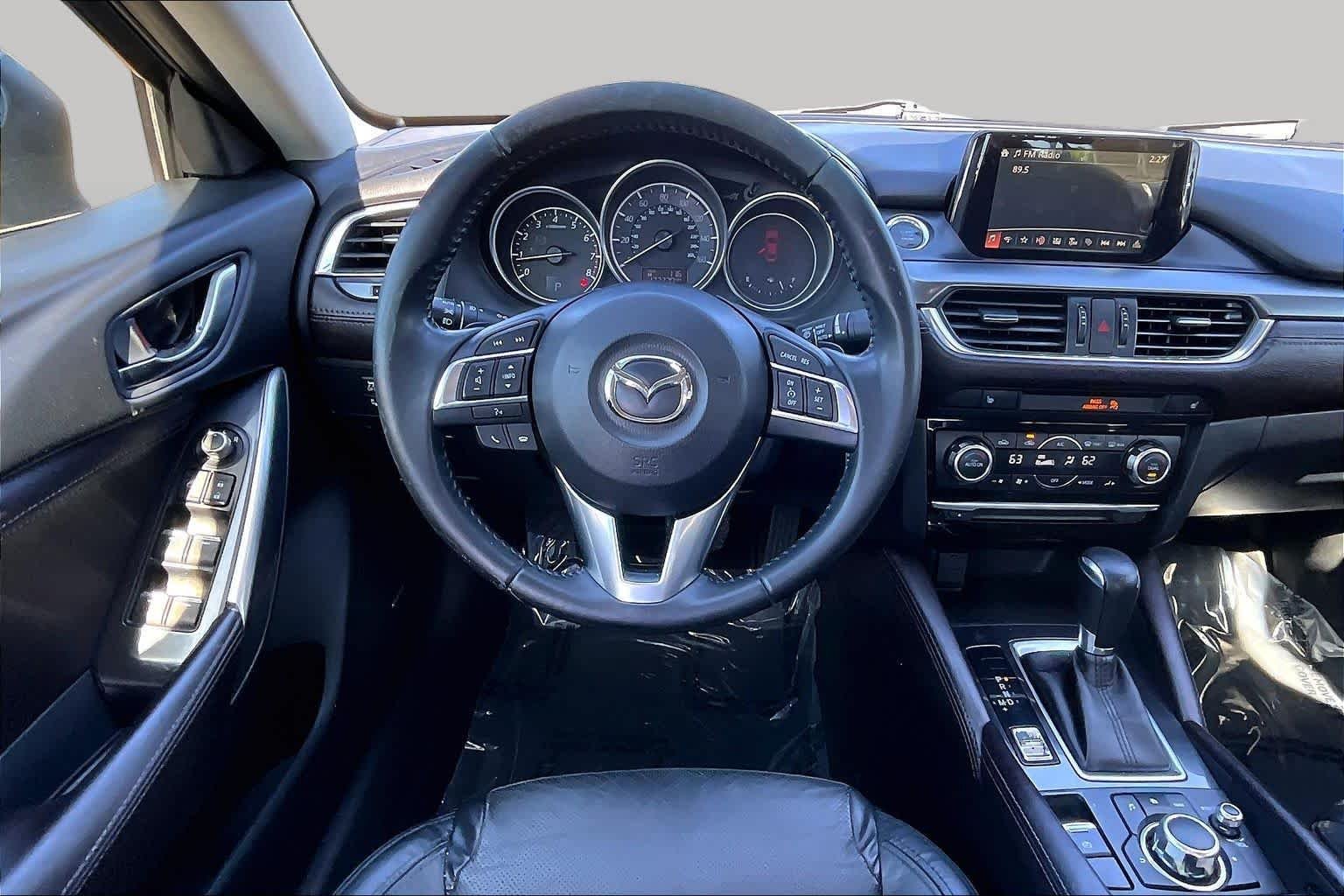 Used 2016 Blue Reflex Mica Mazda i Grand Touring image 5